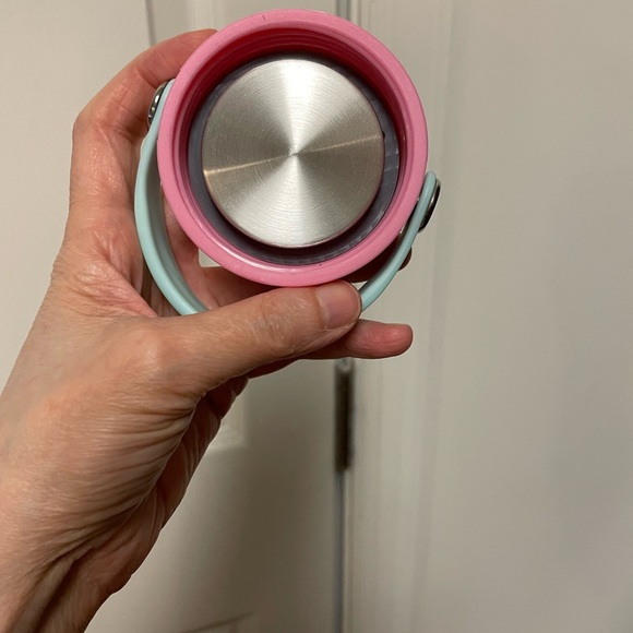 NIB Hello Kitty Cafe Water Bottle - Picture 8 of 9